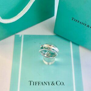 Tiffany & Co. pre-own solid sterling silver classic 1837 Concave band size 8 US